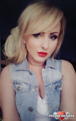 Kariii23 Kariii23