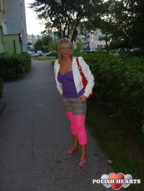 A tu po prostu żarówa:P Wyszlam na jakąs barbie, ale niech bedzie:P