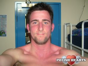 My stupid computer wont let me add a normal photo, only this one! Sorry that i have no clothes, i was on holiday...!