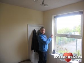 W pokoju jakiś miesiąc temu..
