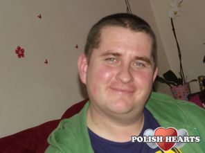 jestem domownikiem man dusze romantyka nie pale a co do alkocholu jestem raczej na nie owszem czasami to tak 