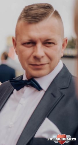 Mieszkam w zachodnim Londynie.
Chętnie um&oacute;wię się na kawę ;)

