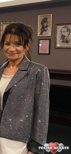 Zdjęcia przeważnie odbiegają od rzeczywistości więc nie przywiązuje do nich uwagi.