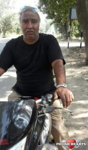 on holiday in india  could have done with a shave  xxx  lol
