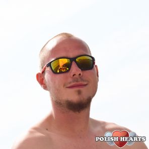 Nie ważne jest jak i skąd w życiu wieje
wiatr ważne jak ustawisz swoje żagle