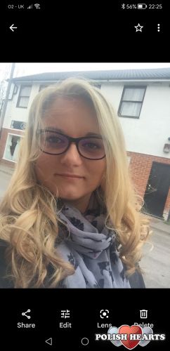 MoniaG82