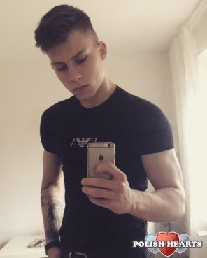 handsome polish man user maciek7228 23 years old