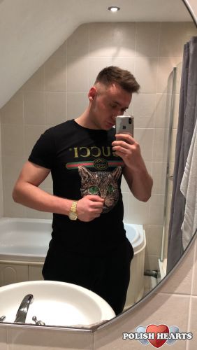 aadriann_1997