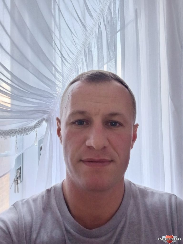Handsome Polish man: user: Baartiiii, 37 years old