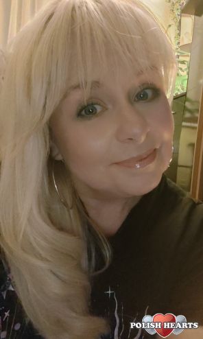 Jeśli szczęściem jest być szczęśliwym sam ze sobą,to resztę świata to tylko dodatek do życia!!!